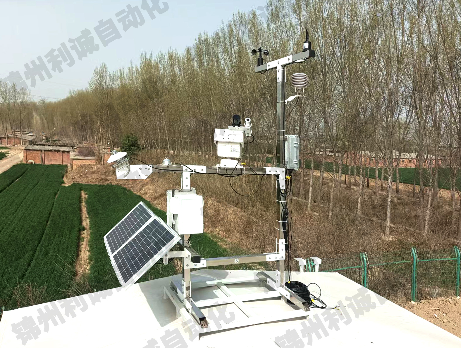 光伏環(huán)境監(jiān)測儀怎么選？看精度、穩(wěn)定性、數(shù)據(jù)傳輸三大核心